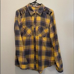 Maurices long sleeve top. Size women’s 0. (Like a 14-16)